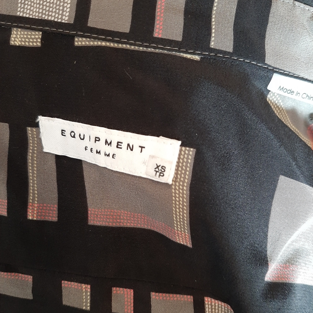 Silk plaid equipment button up xs shirt - Picture 5 of 5